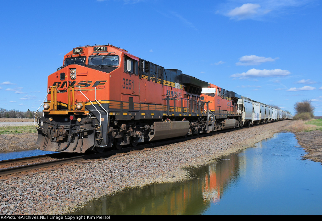 BNSF 3951